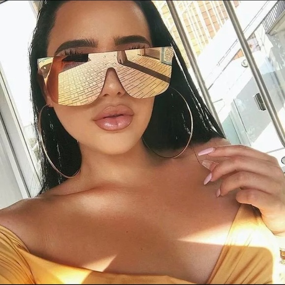 Lovergirl Boutique Accessories - ✨ Rose Gold Trendy Sunglasses